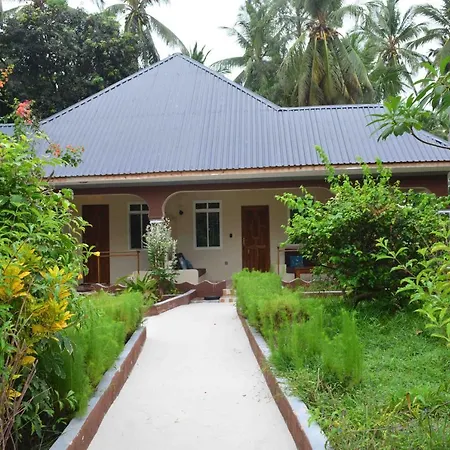 Meremeta Lodge Utende Exterior photo